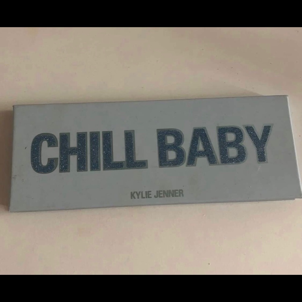 Kylie Jenner Chill Palette